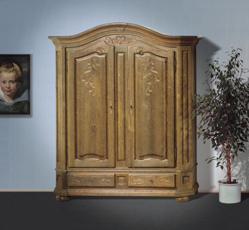 Dielenschrank / Garderobenschrank oder Porzellanschrank Rheinfeld mit