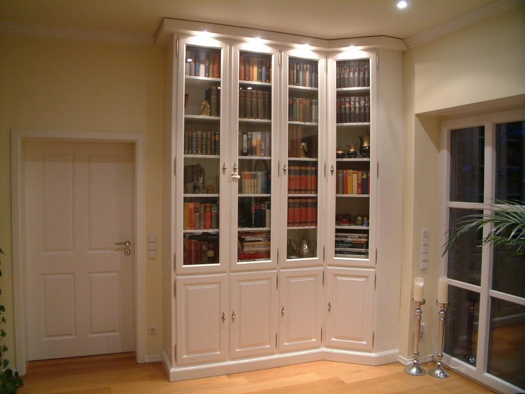 Bücherschrank / Bibliothek / Vitrine Norden Maßanfertigung in Eiche